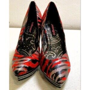 Vintage Dollhouse Hannah Red Tiger Stripe Platform Heels Pumps 7.5